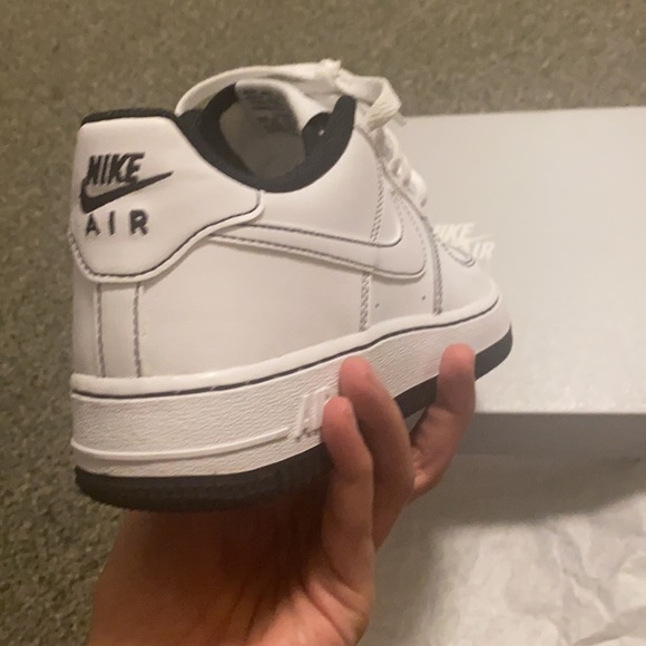 Nike Air Force 1 size 4 white and black - Picture 5 of 11